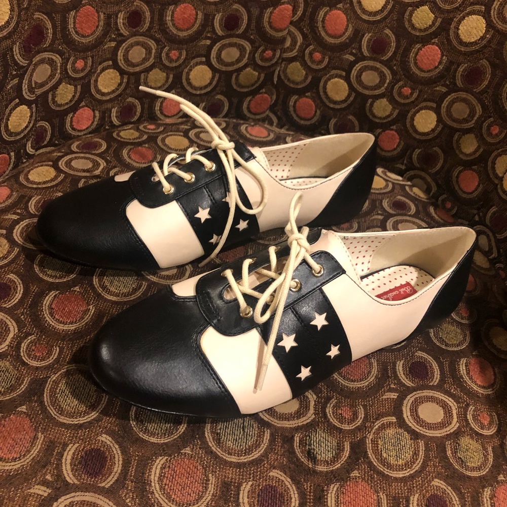 Brand new BAIT Footwear women’s 10 pinup rockabilly vintage inspired shoes!🖤✨🍒